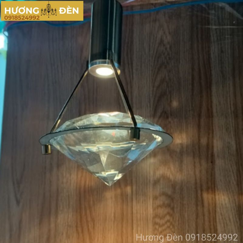 den-tha-kim-cuong-khung-si-vang-chinh-hang-ttk123a