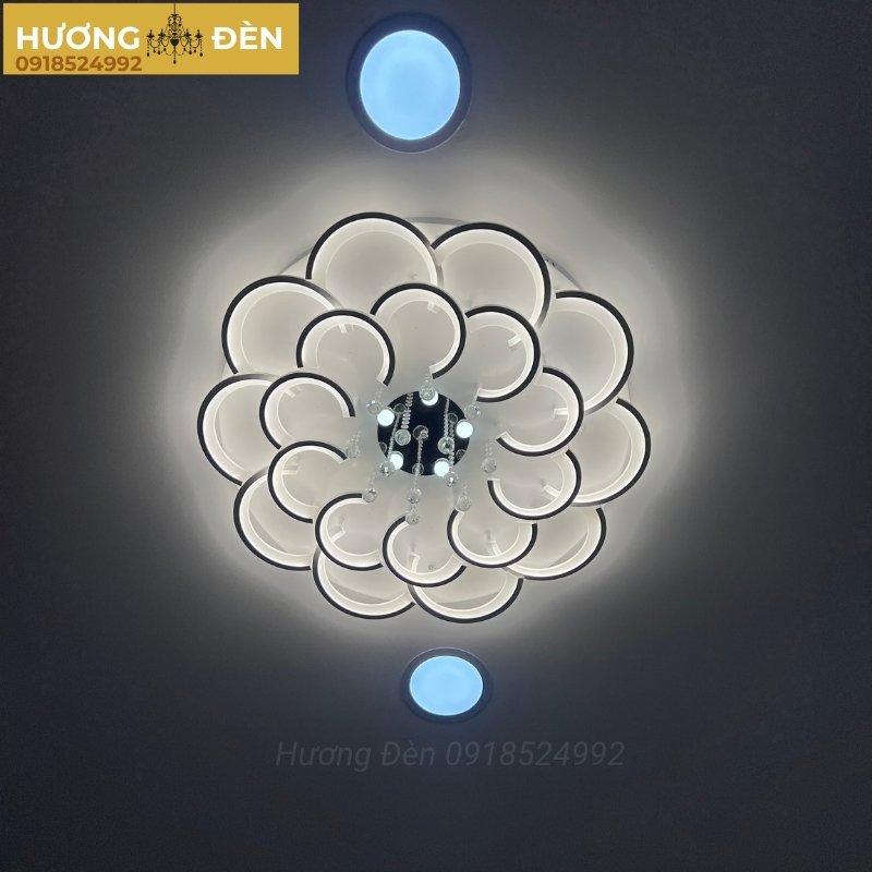 den-ap-tran-led-cao-cap-hinh-bong-hoa-20-canh-ot42t20