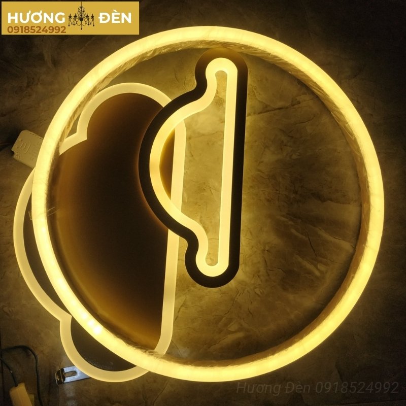 den-mam-op-tran-hinh-may-chinh-hang-ota8872