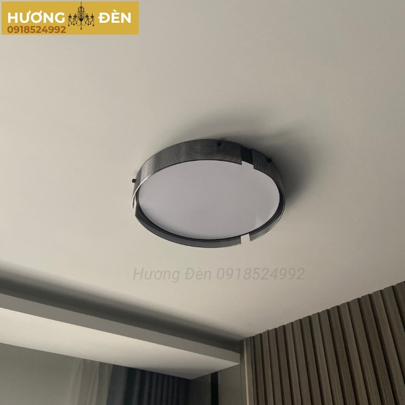 den-mam-tron-op-tran-hien-dai-chinh-hang-ot121