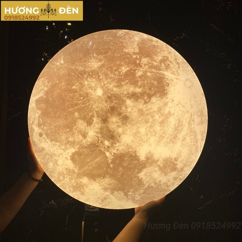 den-op-tran-cao-cap-hinh-mat-trang-ota02