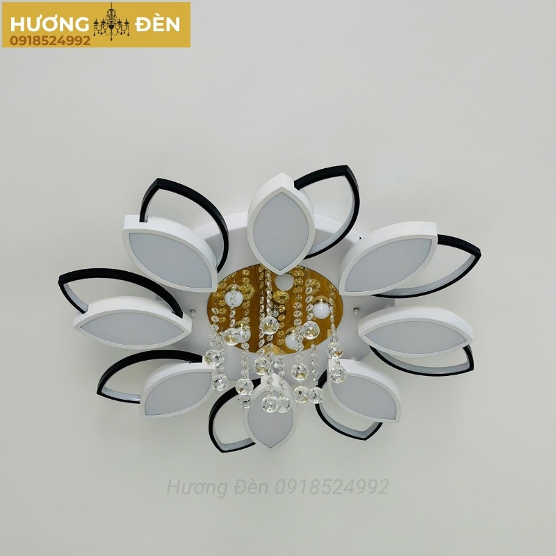 den-op-tran-chinh-hang-co-remote-ot44t8