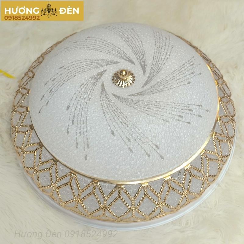 den-op-tran-co-dien-chinh-hang-oplh116