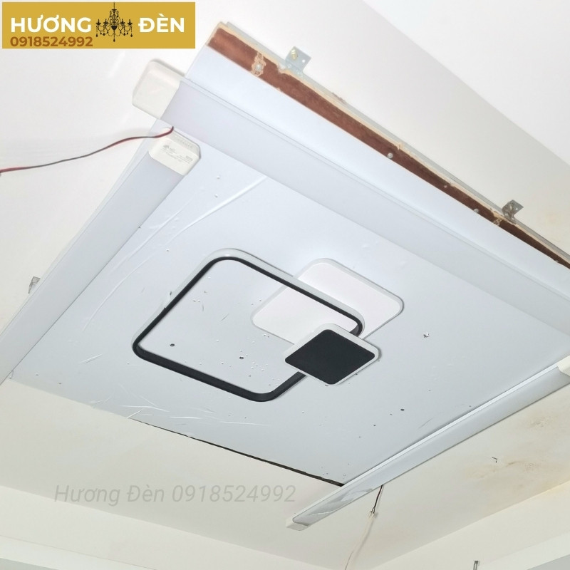 den-op-tran-led-hien-dai-chinh-hang-ot122