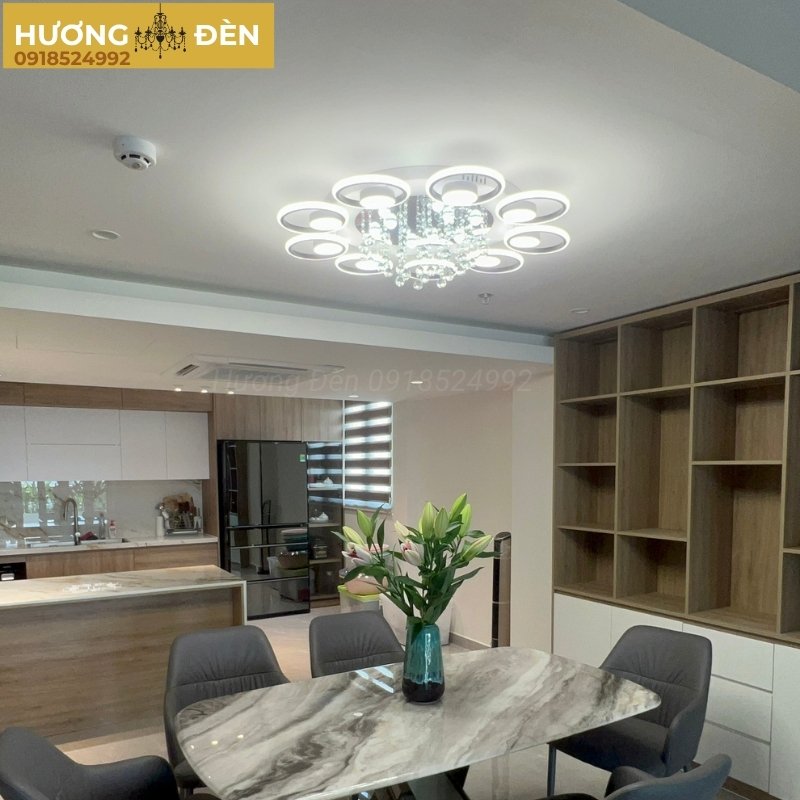 den-op-tran-mica-chinh-hang-ot41t9