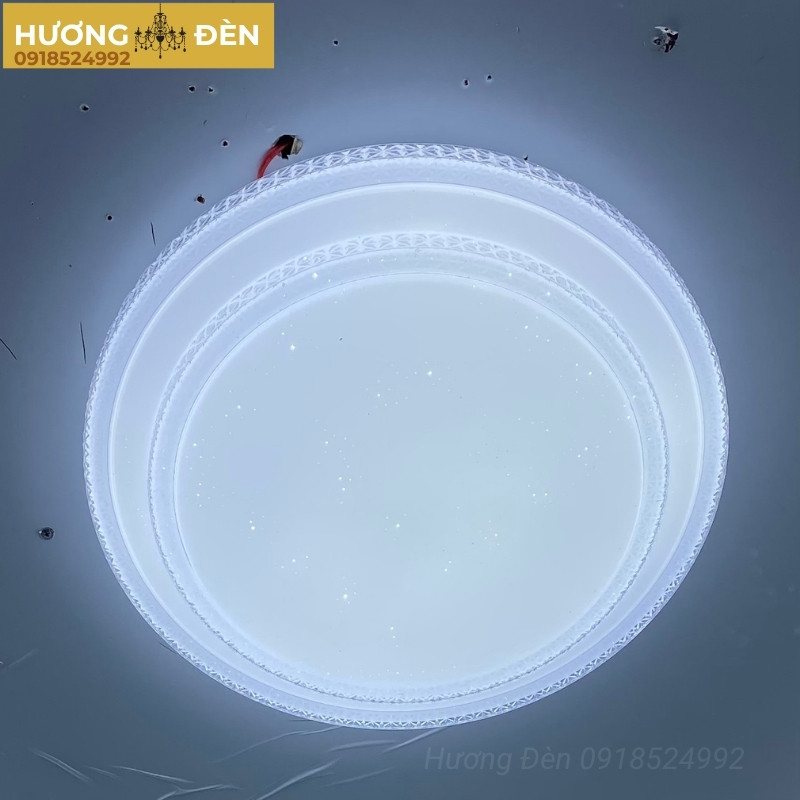 den-op-tran-mica-chinh-hang-ot8520t