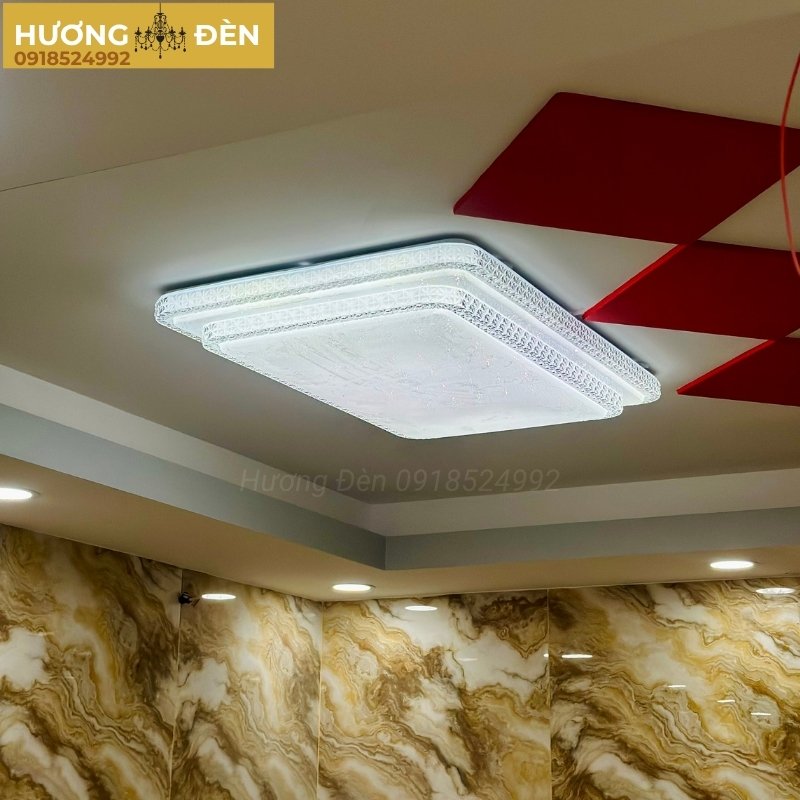 den-op-tran-mica-chinh-hang-ot8520v