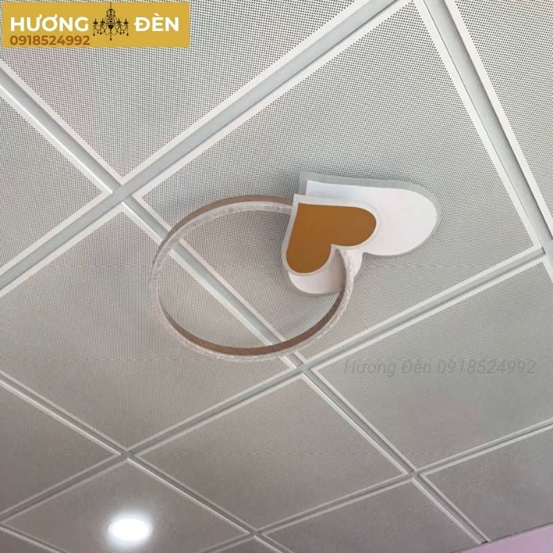 den-op-tran-mica-chinh-hang-ota8875