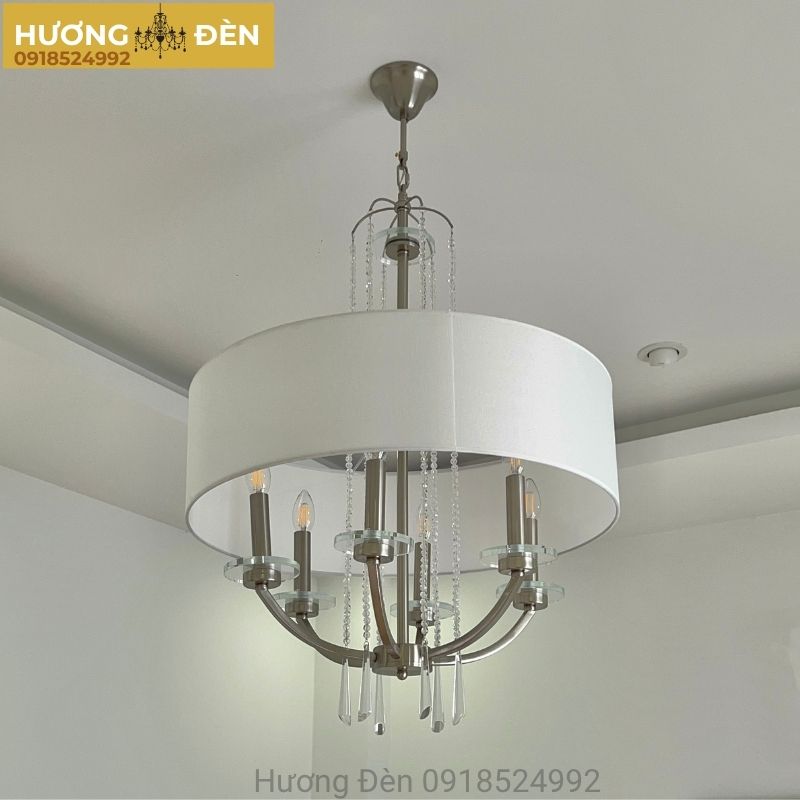 Den-chum-tan-co-dien-chao-vai-ket-hop-pha-le-trang-tri-phong-khach-DC344T6