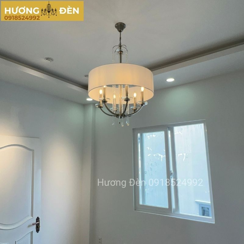 Den-chum-tan-co-dien-chao-vai-ket-hop-pha-le-trang-tri-phong-khach-DC344T6