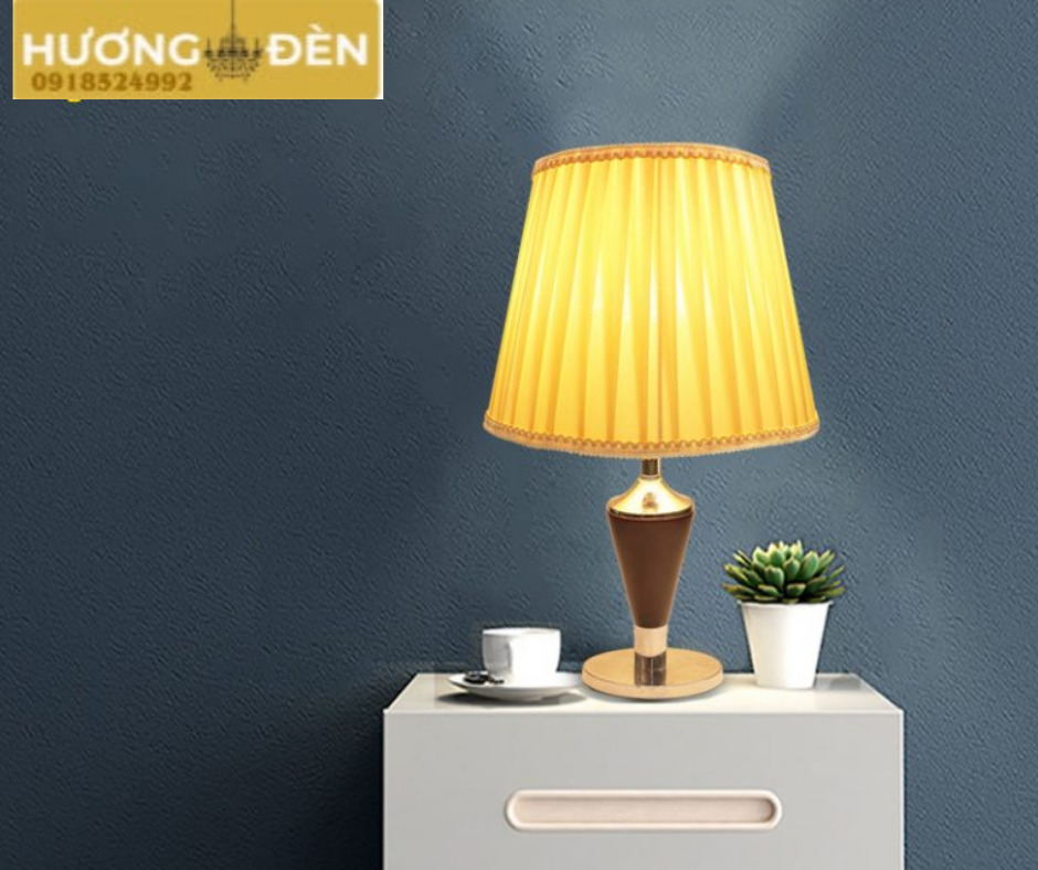 den-ban-hien-dai-db3552