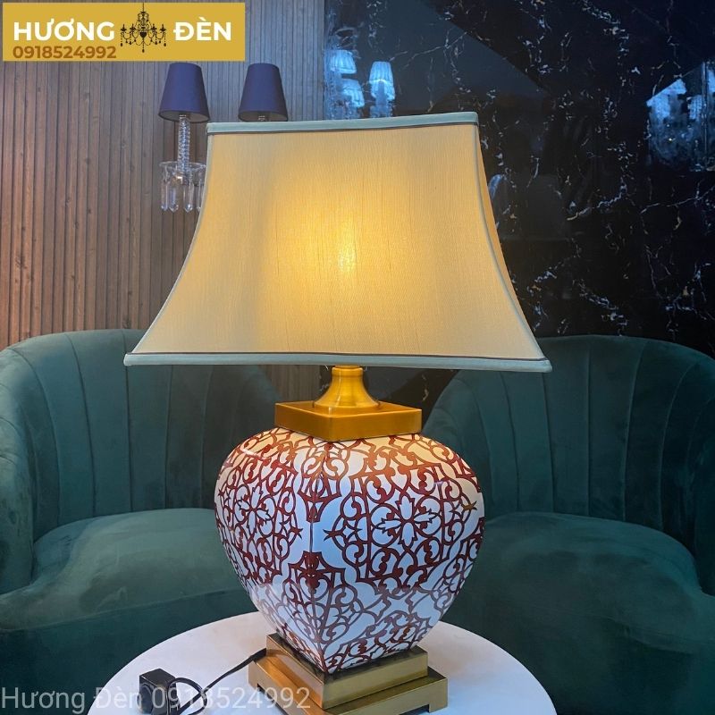 den-ban-trang-tri-thiet-ke-cao-cap-db82