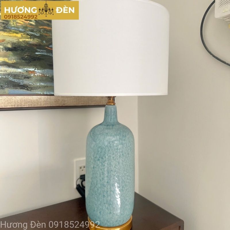 den-ban-trang-tri-thiet-ke-chinh-hang-db102