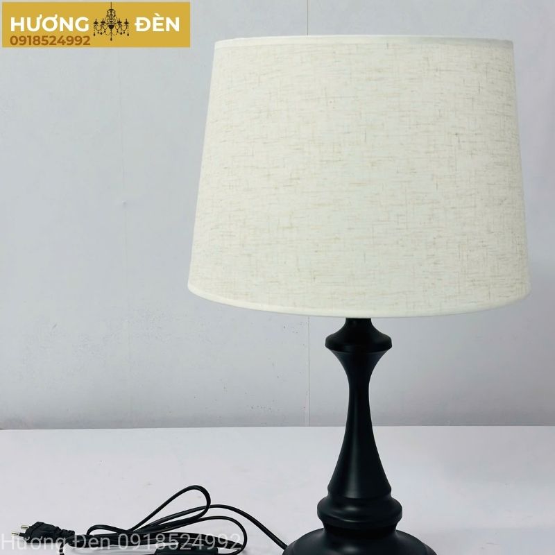 den-de-ban-trang-tri-thiet-ke-chinh-hang-db376