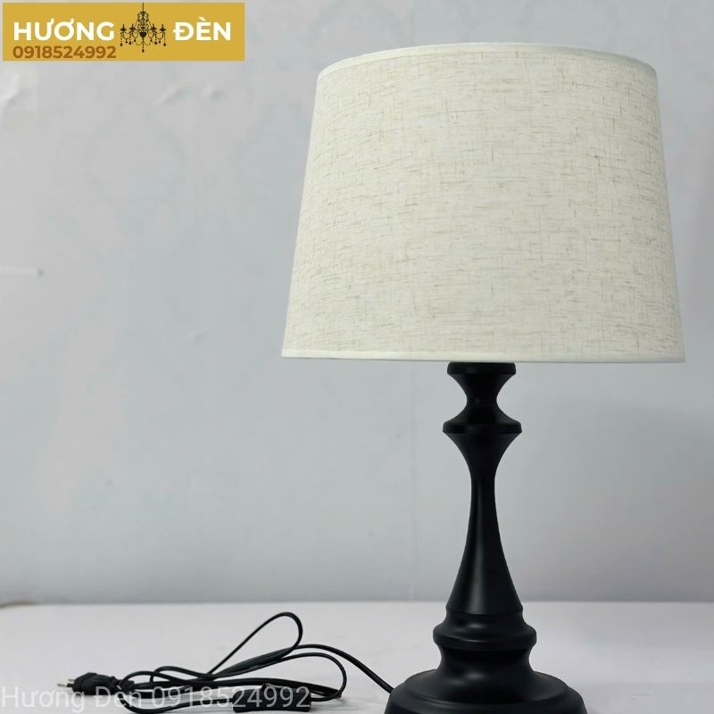 den-de-ban-trang-tri-thiet-ke-chinh-hang-db376