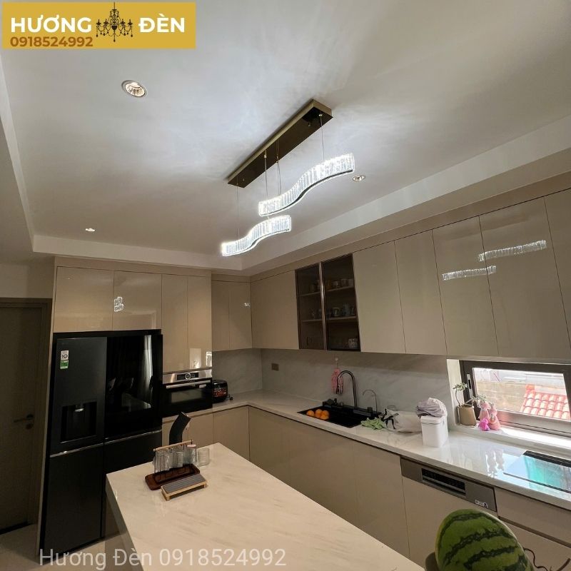 den-tha-ban-an-pha-le-thiet-ke-chinh-hang-thd7047n2