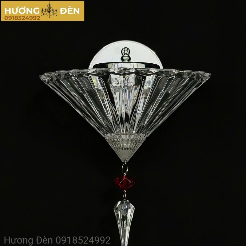 den-vach-tuong-pha-le-thiet-ke-chinh-hang-vdc9008