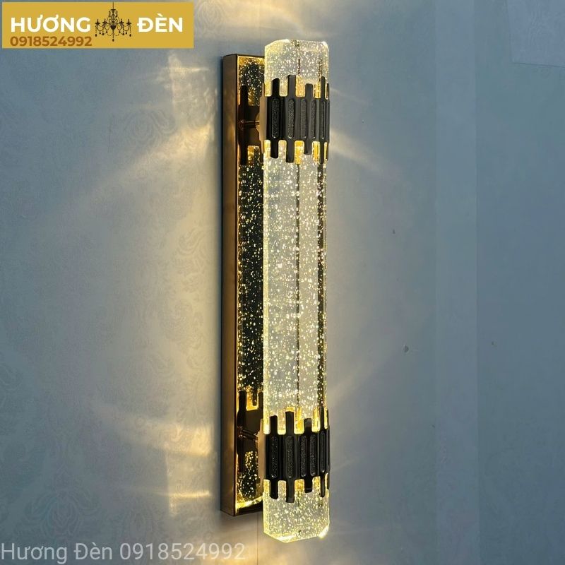 den-vach-tuong-pha-le-thiet-ke-chinh-hang-vpl124