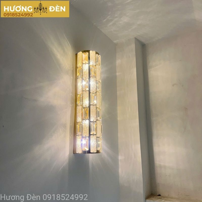 den-vach-tuong-pha-le-thiet-ke-chinh-hang-vpl51t500