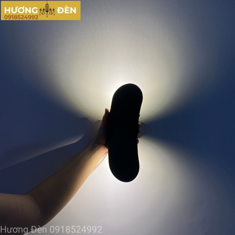den-vach-tuong-thiet-ke-chinh-hang-vnt306