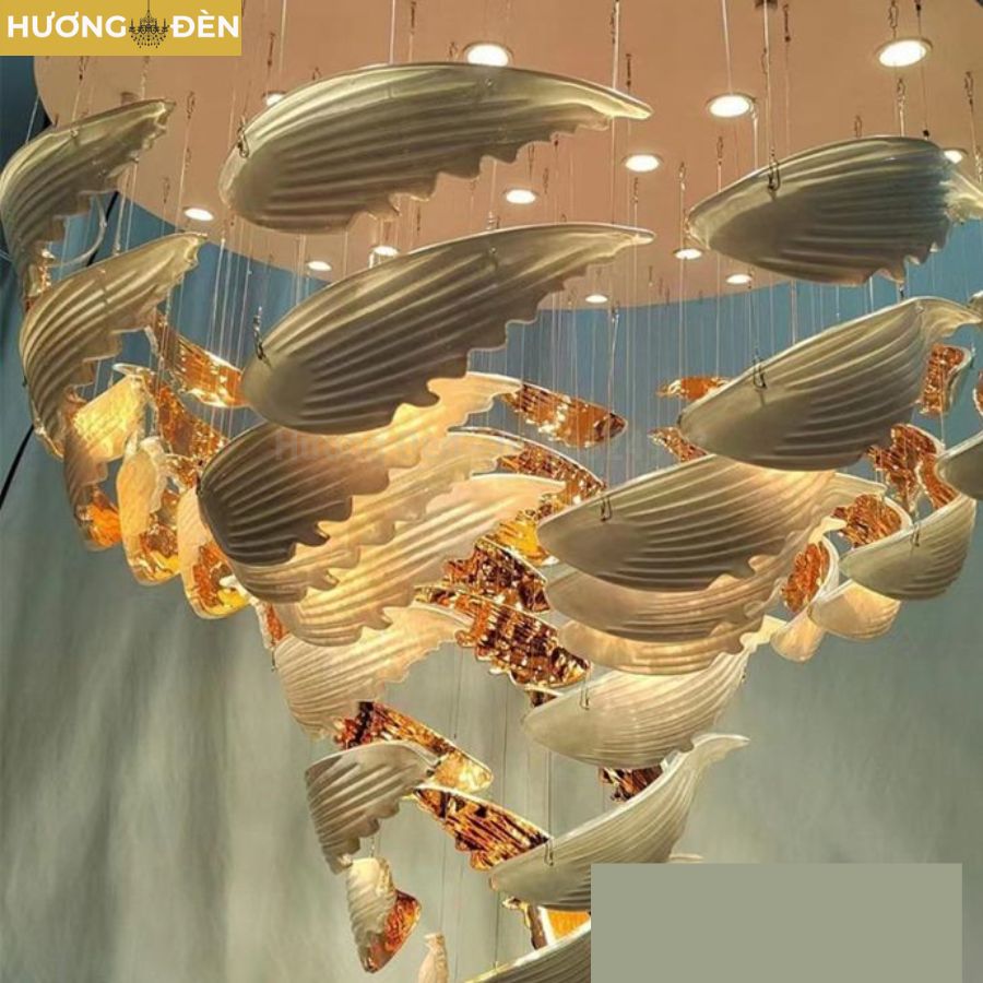 den-tha-cau-thang-thong-tang-HTK633